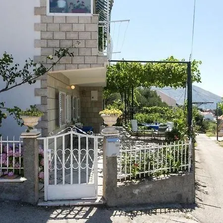 Olive - One Bedroom With Terrace And Partial Sea View - Popolica 50 Appartamento