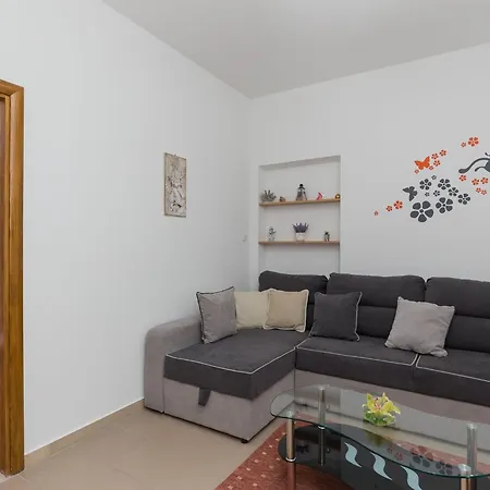 Olive - One Bedroom With Terrace And Partial Sea View - Popolica 50 * 믈리니