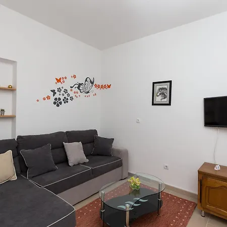 Olive - One Bedroom With Terrace And Partial Sea View - Popolica 50 Apartman *