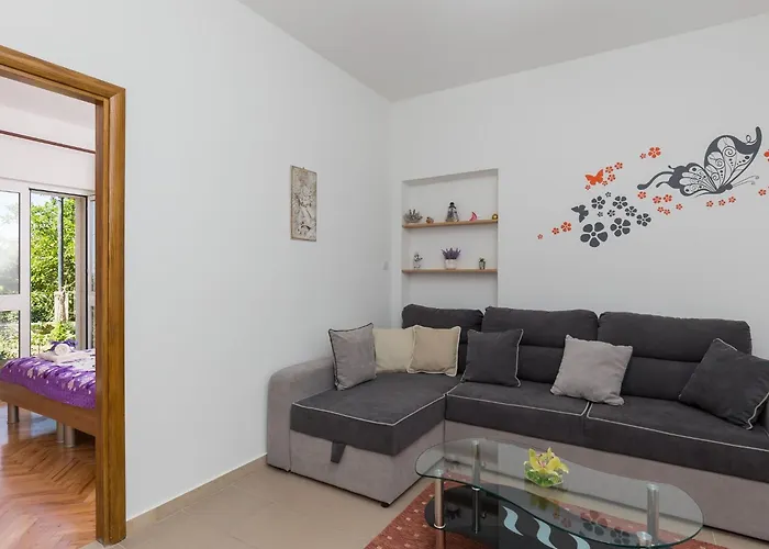 Olive - One Bedroom With Terrace And Partial Sea View - Popolica 50 * מליני